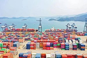 A 70 year old foreign trader who is still starting a business with debts of millions and has experienced the “darkest moments” has turned the tables this year